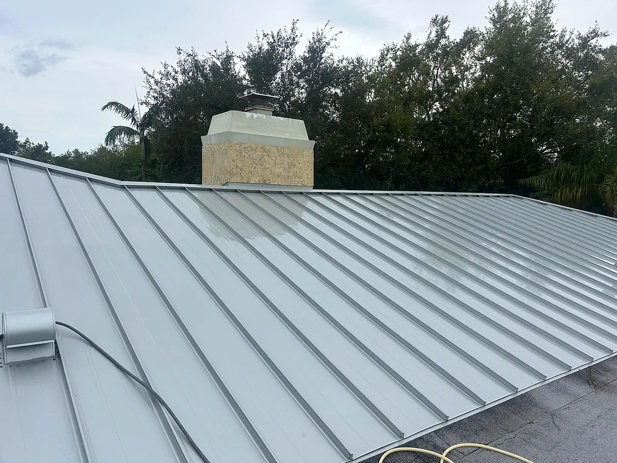 Metal Roof by Spray & Wash in South Florida